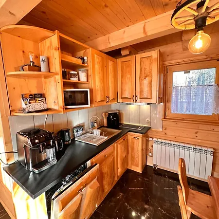 U Magdy בקתה זקופאנה